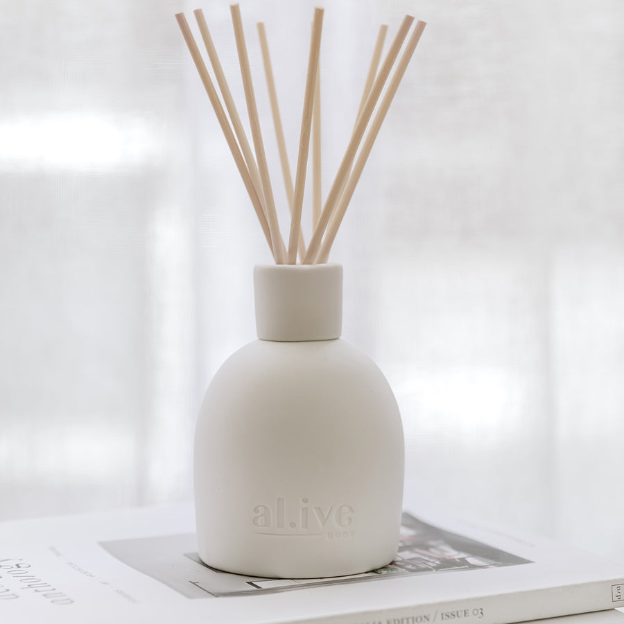 al.ive - Sweet Dewberry & Clove Room Diffuser
