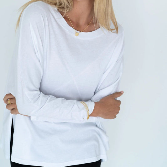 Humidity - Amber Tee in White and Black - sammi