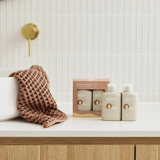al.ive - Little Traveller - Wash & Lotion Travel Set
