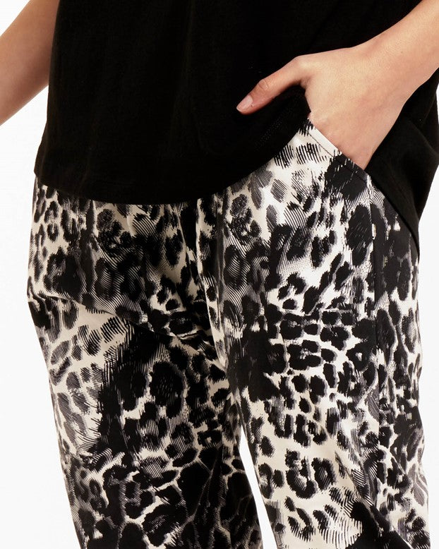 BETTY BASIC - Lola Pants in Animal Print - sammi