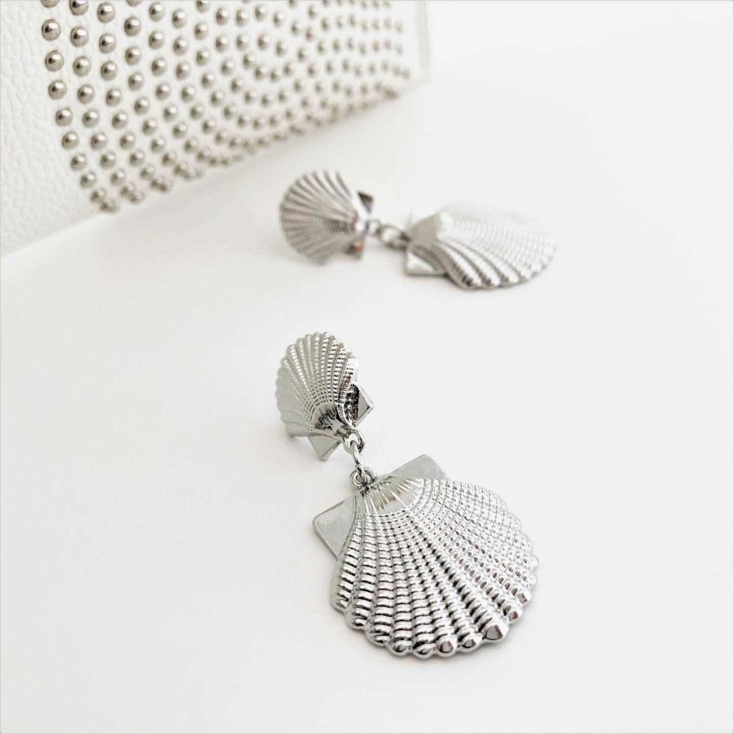 Seashells drop stud earrings - sammi