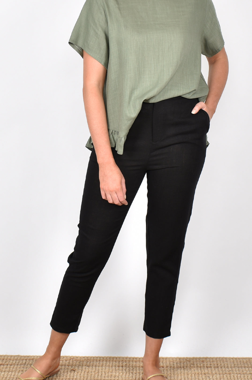 Brooklyn Black Slim Leg Linen Blend Pants - sammi