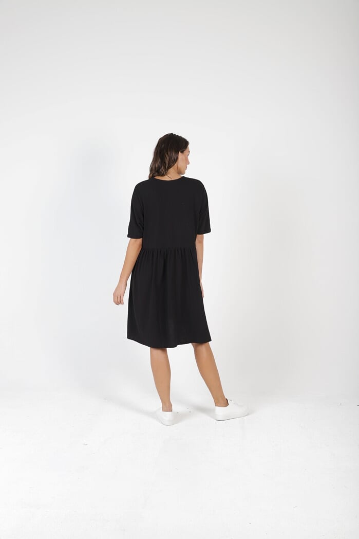 BETTY BASICS - Portsea Dress in Black - sammi