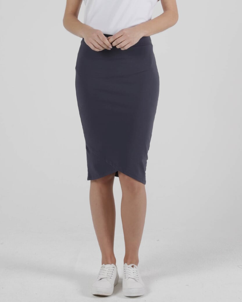 BETTY BASICS - Siri Skirt in Black and Blue Stone - sammi
