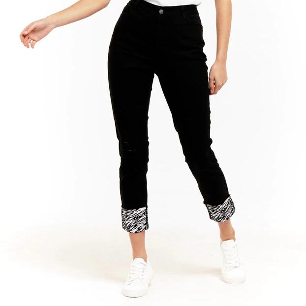 BETTY BASICS - Remi Jeans in Black with a Printed Cuff - sammi